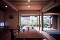 内野台2丁目の家 内観1
