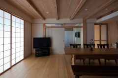石原町の家 内観1