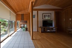 細江中川の家 内観2